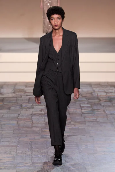 Look 37